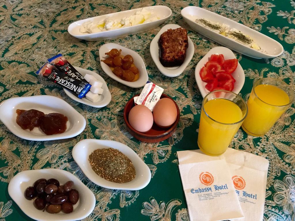 Embassy Hotel Bejrút Szoba fotó